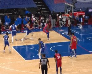 开云体育下载-恩比德不满判罚:詹姆斯应领到二级恶犯被驱逐出场