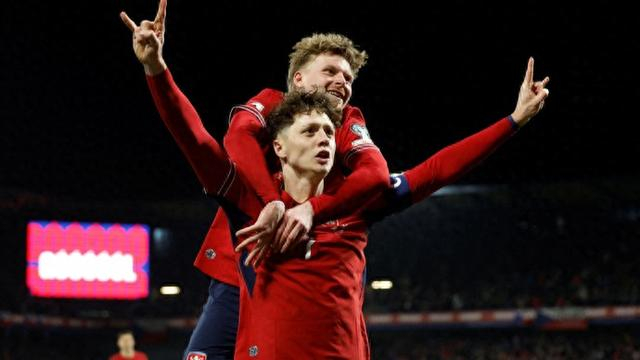 开云官网-铁血伊拉克队抢到最后一张门票,美加墨世界杯 48 强全部出炉,你看好谁?|决赛|附加赛|刚果|世界杯预选赛|墨西哥足球队_新浪新闻